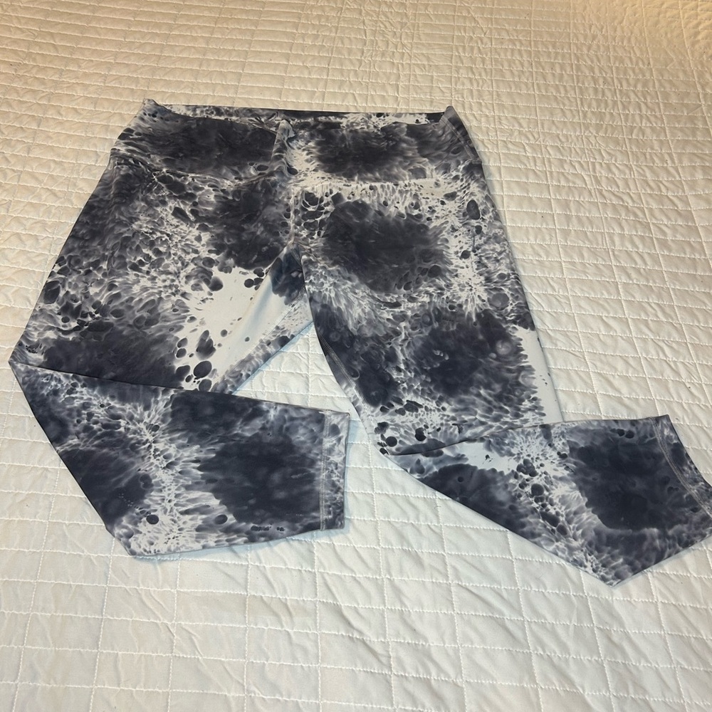 Lululemon Wunder Under High-Rise Crop 21” – Lux Marble Dye – Size 20 Like New - Picture 3 of 8